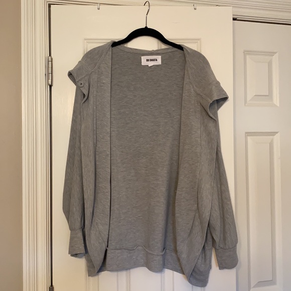 BB Dakota Cardigan / Cape - Picture 3 of 6